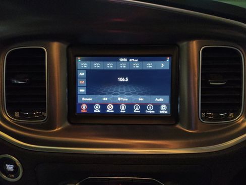 Used 2020 Dodge Charger SXT RWD image 25