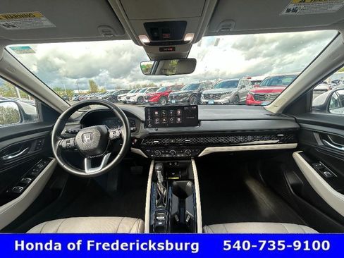 Certified 2023 Honda Accord Touring image 28
