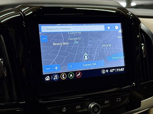 Used 2023 Chevrolet Traverse Premier AWD/4WD image 16