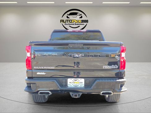 Used 2022 Chevrolet Silverado 1500 High Country w/ Technology Package AWD/4WD image 6