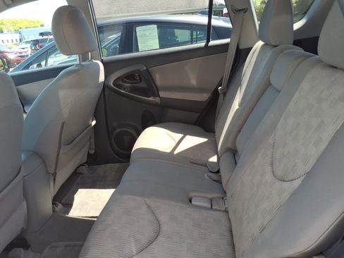 Used 2012 Toyota RAV4 4WD w/ Value Pkg image 8