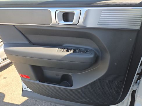 New 2025 Hyundai Santa Fe SE image 17