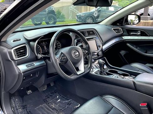 Used 2023 Nissan Maxima SL FWD image 18