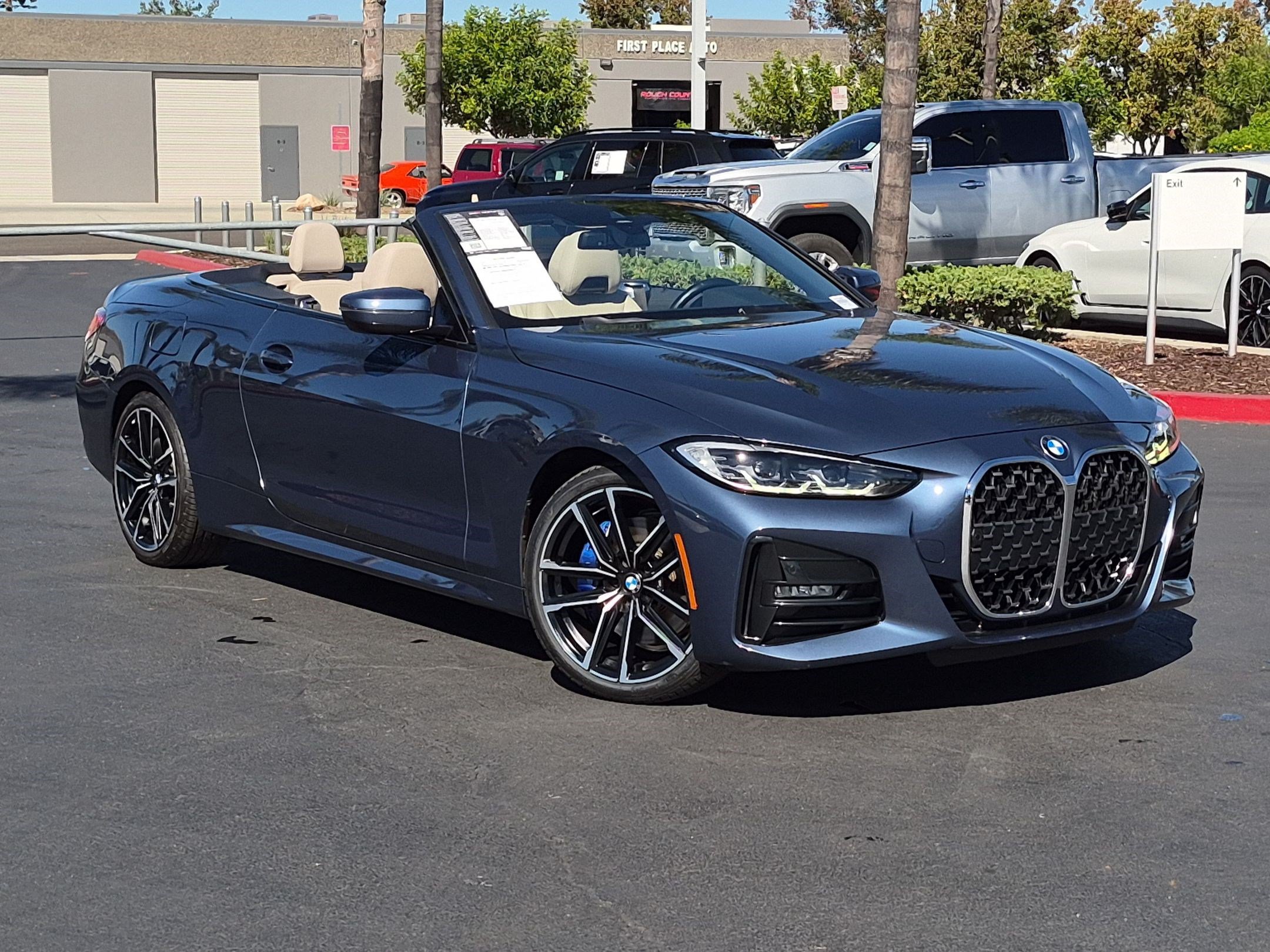 Certified 2022 BMW 430i xDrive Convertible w/ M Sport Package AWD/4WD image 2
