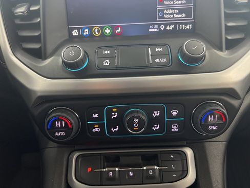 Used 2023 GMC Acadia SLE w/ LPO, Floor Liner Package image 36