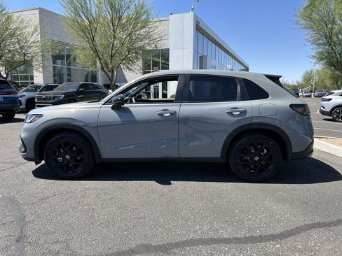 Used 2024 Honda HR-V Sport image 2