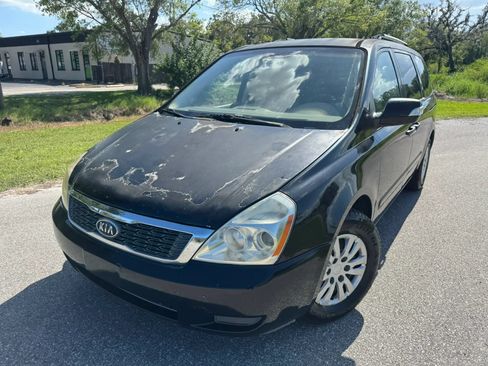 Used 2012 Kia Sedona LX FWD image 3