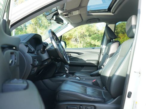 Used 2019 Honda Ridgeline RTL-E image 19