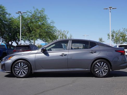 New 2026 Nissan Altima 2.5 SV FWD image 2