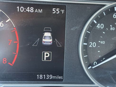 Used 2025 Nissan Versa SV FWD image 38