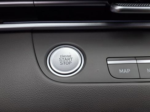 New 2025 Hyundai Elantra SEL image 25