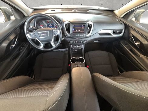 Used 2024 GMC Terrain SLE FWD image 25
