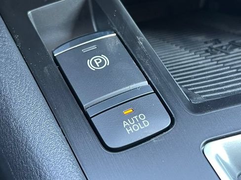 New 2026 Nissan Kicks SV w/ Charging Package AWD/4WD image 26