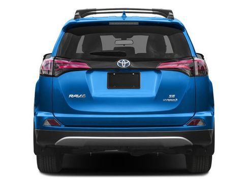 Used 2018 Toyota RAV4 SE AWD/4WD image 5