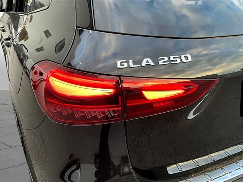Used 2026 Mercedes-Benz GLA 250 4MATIC image 56
