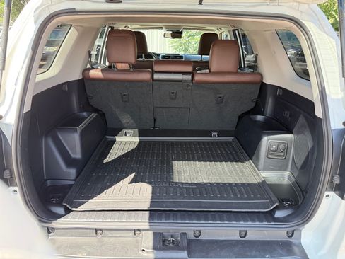Used 2023 Toyota 4Runner Limited AWD/4WD image 32