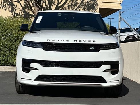 Certified 2025 Land Rover Range Rover Sport Dynamic SE image 8