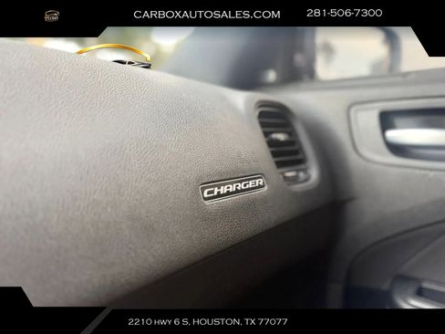 Used 2023 Dodge Charger SXT RWD image 18