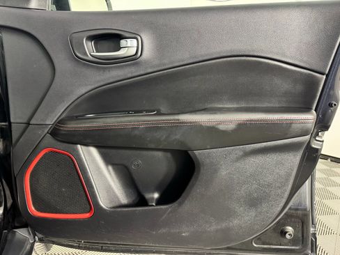 Used 2018 Jeep Compass Trailhawk w/ Leather Interior Group image 42