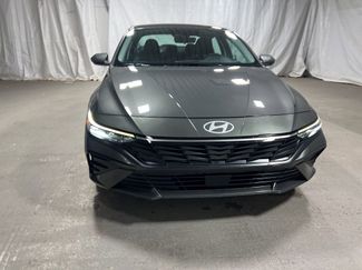 Used 2025 Hyundai Elantra SEL video 2