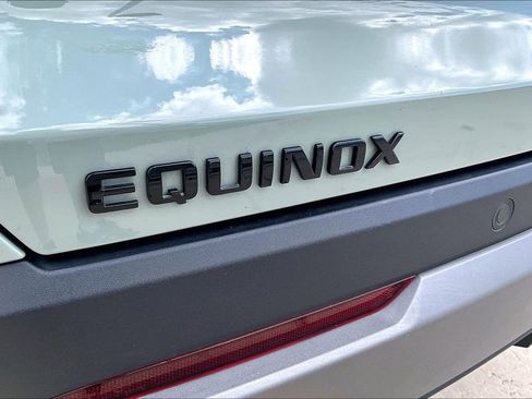 Used 2026 Chevrolet Equinox LT w/ Convenience Package II FWD image 40