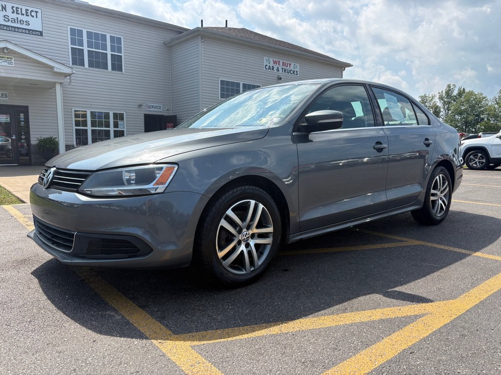 Used 2014 Volkswagen Jetta SE FWD image 2