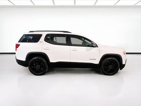 Used 2023 GMC Acadia SLT w/ Elevation Edition image 25