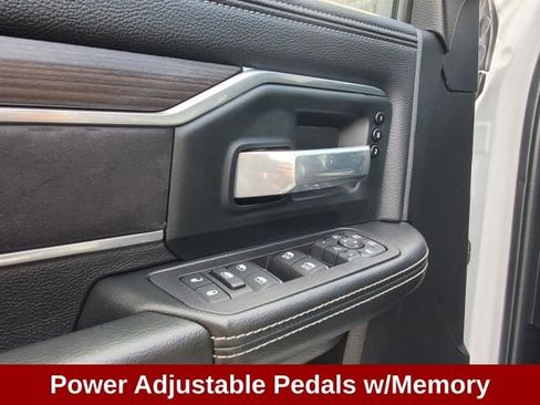 Used 2025 RAM 2500 Laramie image 10