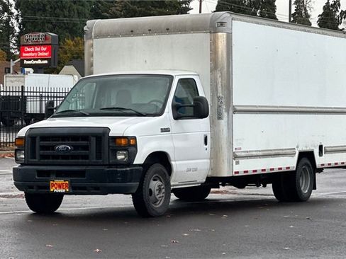 Used 2016 Ford E-350 and Econoline 350 Super Duty image 8