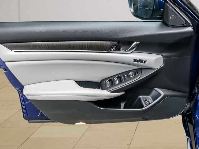 Used 2020 Honda Accord Touring image 22