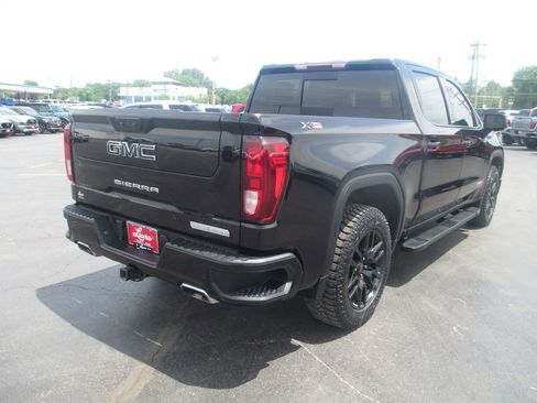 Used 2022 GMC Sierra 1500 Elevation w/ Elevation Premium Package AWD/4WD image 5