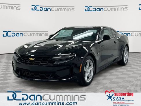 Used 2023 Chevrolet Camaro LT RWD image 1