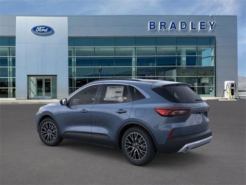 New 2025 Ford Escape SE image 4