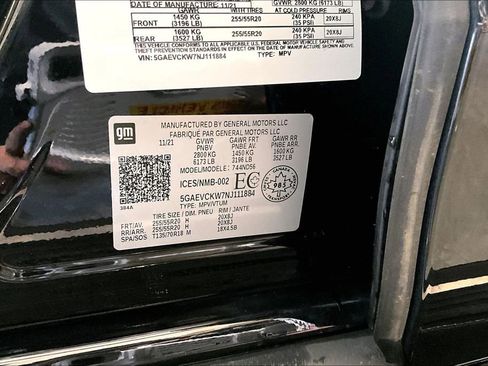 Used 2022 Buick Enclave Avenir w/ Avenir Technology Package AWD/4WD image 36