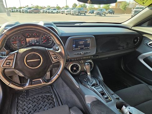 Certified 2023 Chevrolet Camaro LT RWD image 16