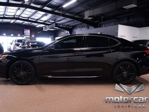 Used 2018 Acura TLX V6 w/ Technology Package FWD image 4
