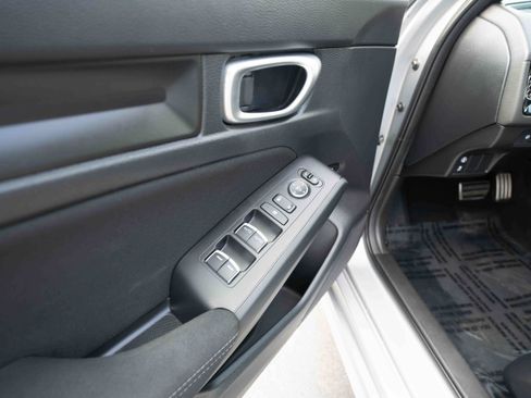 Used 2024 Honda Civic Sport image 7