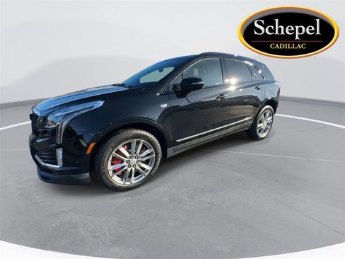 Certified 2022 Cadillac XT5 Sportv w/ Technology Package AWD/4WD image 4