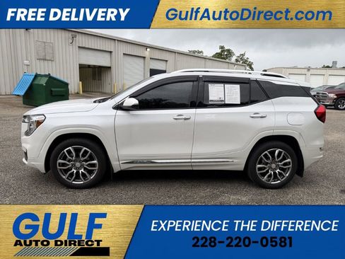 Used 2024 GMC Terrain Denali AWD/4WD image 4