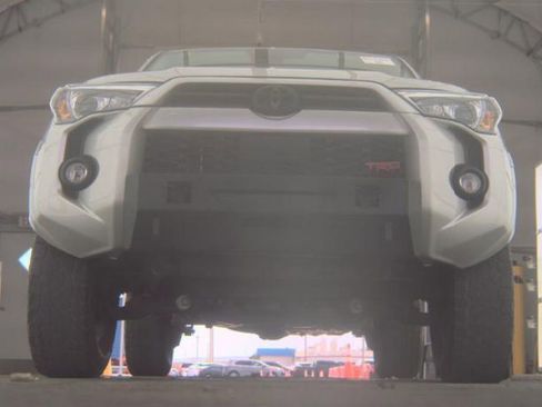 Used 2021 Toyota 4Runner TRD Off-Road image 3