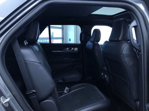 Used 2025 Ford Explorer ST w/ Sun And Sound Package AWD/4WD image 22