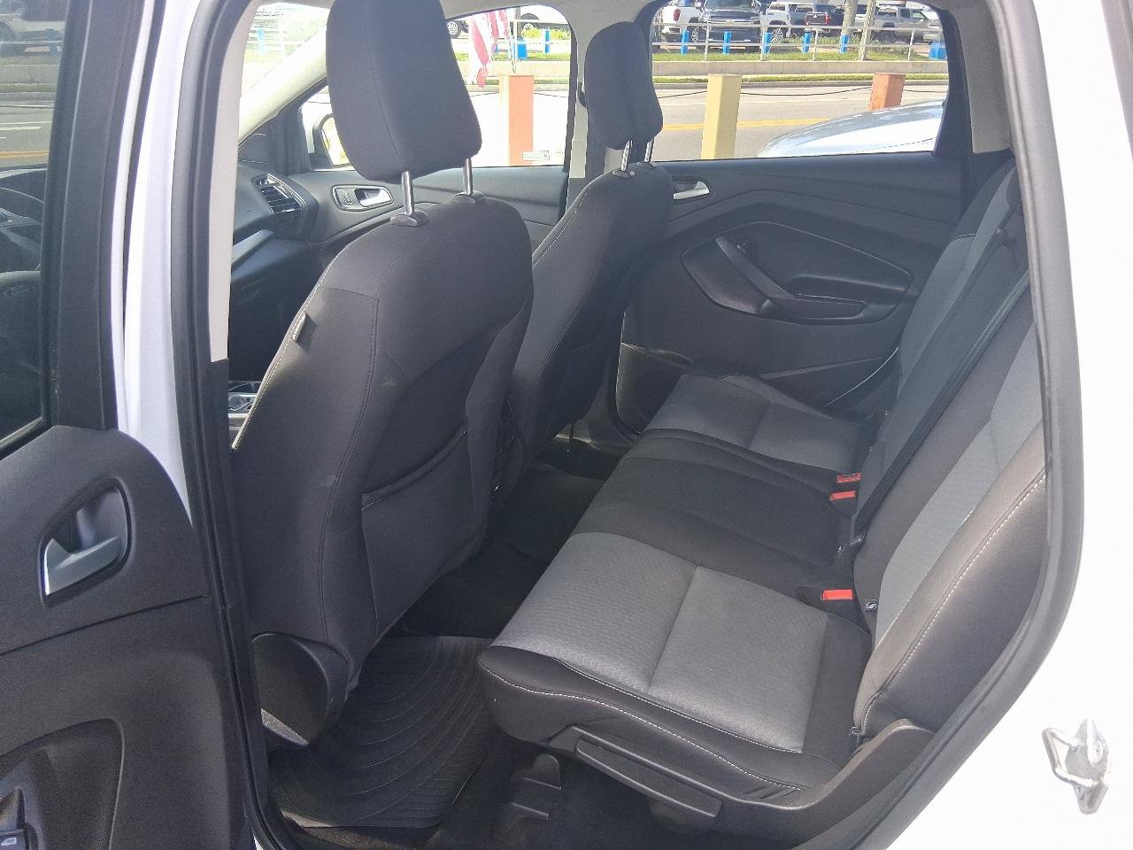 Used 2018 Ford Escape SE AWD/4WD image 10