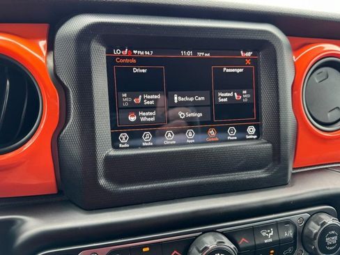 Used 2020 Jeep Wrangler Sport AWD/4WD image 17