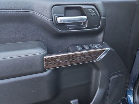 Used 2019 Chevrolet Silverado 1500 LT w/ Texas Edition image 21