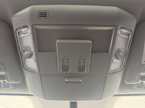 Used 2016 Toyota Tundra Platinum image 14