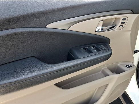 Used 2019 Honda Pilot EX-L image 18