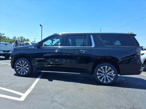 New 2026 Chevrolet Suburban High Country w/ Sun And Tow Package AWD/4WD image 6