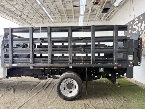 Used 2022 Ford F550 4x4 Crew Cab Super Duty image 6