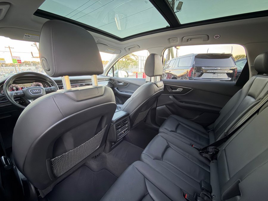 Used 2022 Audi Q7 3.0T Premium Plus w/ Premium Plus Package AWD/4WD image 31