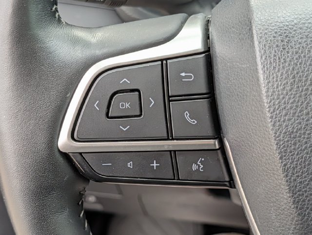 Used 2024 Toyota Highlander Platinum FWD image 23